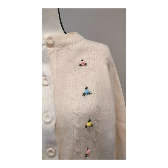 Vintage Kmart Flower Button Cardigan Sweater - Picture 3 of 4